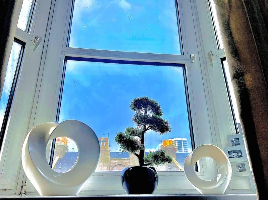 Crown House Two Bedroom Apartment Aberdeen Extérieur photo