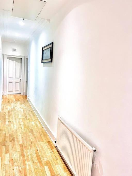 Crown House Two Bedroom Apartment Aberdeen Extérieur photo